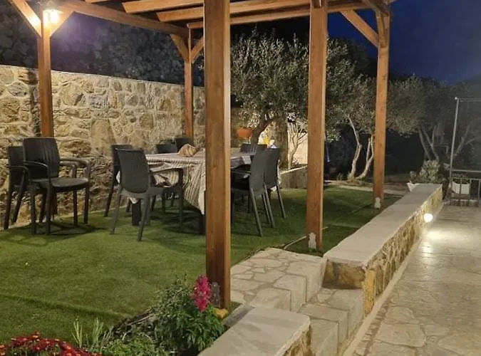 Holiday home Alexander Myrties